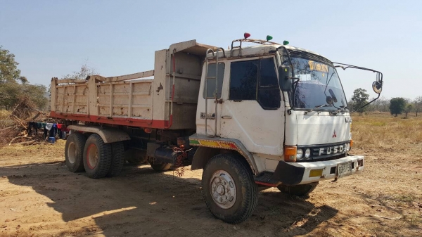 ขาย 10 ล้อดั้ม ไอ้หลง FN527M-A เครื่อง 6D16 195 แรงม้า เกียร์ 6 สปีด คัสซีสวยตลอดเส้น กระบะไม่ค่อยสวย ทะเบียนพร้อมโอนครับ ขาย 10 ล้อดั้ม ไอ้หลง FN527M-A เครื่อง 6D16 195 แรงม้า เกียร์ 6 สปีด คัสซีสวยตลอดเส้น กระบะไม่ค่อยสวย ทะเบียนพร้อมโอนครับ