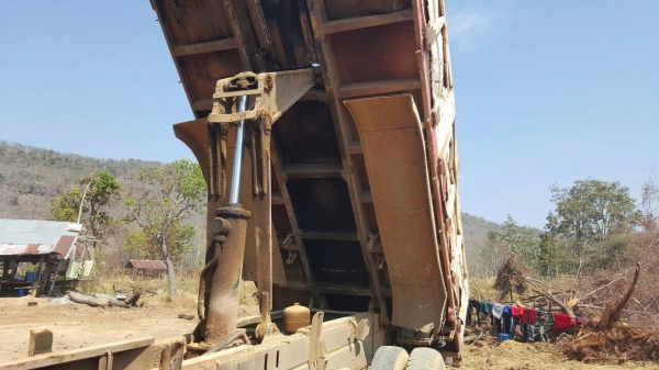 ขาย 10 ล้อดั้ม ไอ้หลง FN527M-A เครื่อง 6D16 195 แรงม้า เกียร์ 6 สปีด คัสซีสวยตลอดเส้น กระบะไม่ค่อยสวย ทะเบียนพร้อมโอนครับ ขาย 10 ล้อดั้ม ไอ้หลง FN527M-A เครื่อง 6D16 195 แรงม้า เกียร์ 6 สปีด คัสซีสวยตลอดเส้น กระบะไม่ค่อยสวย ทะเบียนพร้อมโอนครับ