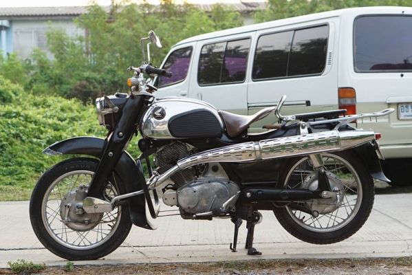 วุฒิ นนบุรี ขาย ฮอนด้า C72 บินลี่แฮนยก รถสวยเดิมเครื่องดีมากๆคับ วุฒิ นนบุรี ขาย ฮอนด้า C72 บินลี่แฮนยก รถสวยเดิมเครื่องดีมากๆคับ