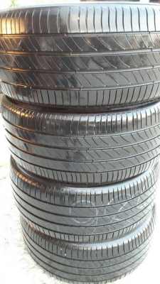 ยางมิชลิน 245 45 17ปี 14 ชุดล่ะ 7500