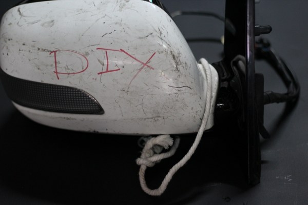 ขาย กระจกมองข้าง  โตโยต้า อัลพาร์ด ปี 04 TOYOTA ALPHARD 04 รุ่นมีไฟเลี้ยว  อะไหล่รถยนต์ มือสอง