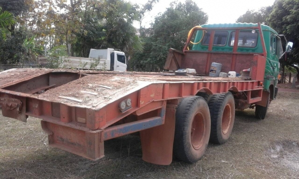 ด่วนๆลดสุดขายถูก รถบรรทุกรถแบดโฮ บรรทุก CAT 320 อยู่ทะเบียนไม่ขาดชุดโอนพร้อมหางเหล็ก H บีม