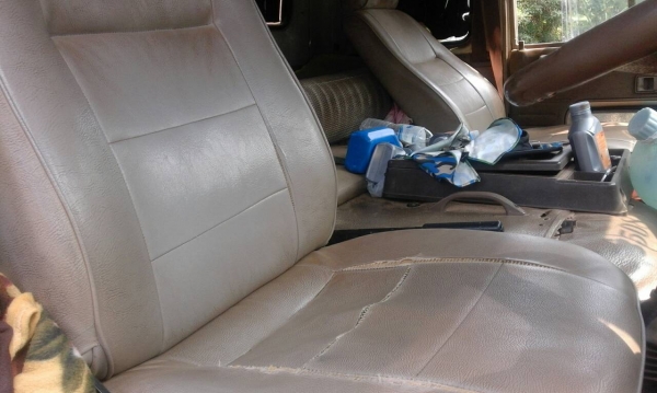 ด่วนๆลดสุดขายถูก รถบรรทุกรถแบดโฮ บรรทุก CAT 320 อยู่ทะเบียนไม่ขาดชุดโอนพร้อมหางเหล็ก H บีม