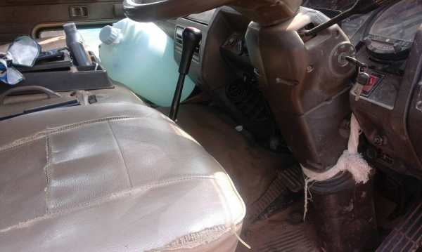 ด่วนๆลดสุดขายถูก รถบรรทุกรถแบดโฮ บรรทุก CAT 320 อยู่ทะเบียนไม่ขาดชุดโอนพร้อมหางเหล็ก H บีม