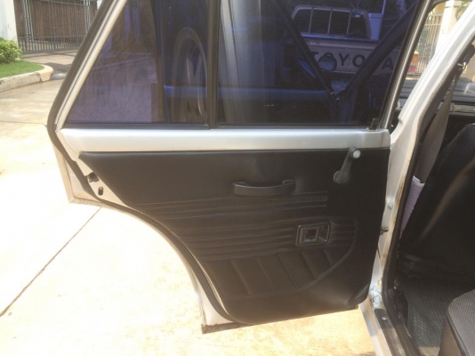 ขาย ke70 van 5d หายากสุดๆ รถมีน้อย เดิมเป็นรถหลวง จดทะเบียนปี55 ภาษีไม่ขาดต่อ เอกสารชุดโอนครบ รถบางๆ ทรงสวย ไม่เคยทำสี ภายในเดิมๆ เครื่องเดิม4k ติดlpg จอดอย่างเดียวไม่ค่อยได้ขับ. ราคา90000บาท ล้อเดิมๆ ราคา100000บาท ล้อ13 ฮายาชิ ตามรูป พร้อมแร็ก หลังคา ดูร