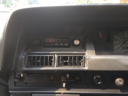 ขาย ke70 van 5d หายากสุดๆ รถมีน้อย เดิมเป็นรถหลวง จดทะเบียนปี55 ภาษีไม่ขาดต่อ เอกสารชุดโอนครบ รถบางๆ ทรงสวย ไม่เคยทำสี ภายในเดิมๆ เครื่องเดิม4k ติดlpg จอดอย่างเดียวไม่ค่อยได้ขับ. ราคา90000บาท ล้อเดิมๆ ราคา100000บาท ล้อ13 ฮายาชิ ตามรูป พร้อมแร็ก หลังคา ดูร