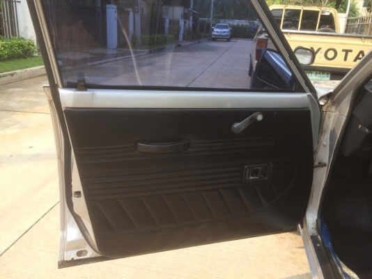 ขาย ke70 van 5d หายากสุดๆ รถมีน้อย เดิมเป็นรถหลวง จดทะเบียนปี55 ภาษีไม่ขาดต่อ เอกสารชุดโอนครบ รถบางๆ ทรงสวย ไม่เคยทำสี ภายในเดิมๆ เครื่องเดิม4k ติดlpg จอดอย่างเดียวไม่ค่อยได้ขับ. ราคา90000บาท ล้อเดิมๆ ราคา100000บาท ล้อ13 ฮายาชิ ตามรูป พร้อมแร็ก หลังคา ดูร