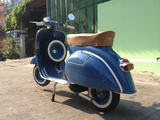 เอเซียเวสป้า---->>จัดส่งรถvespa 64คุณบอย ประจวบ เรียบร้อยครับ