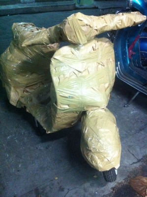 เอเซียเวสป้า---->>จัดส่งรถvespa 64คุณบอย ประจวบ เรียบร้อยครับ