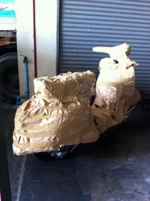 เอเซียเวสป้า---->>จัดส่งรถvespa 64คุณบอย ประจวบ เรียบร้อยครับ