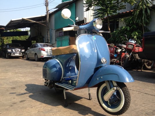 เอเซียเวสป้า---->>จัดส่งรถvespa 64คุณบอย ประจวบ เรียบร้อยครับ