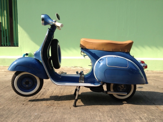 เอเซียเวสป้า---->>จัดส่งรถvespa 64คุณบอย ประจวบ เรียบร้อยครับ