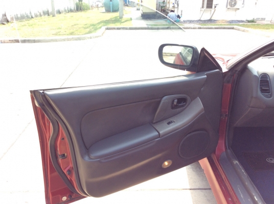 ขายรถ มาสด้า แลนติส ปี95 เครื่อง 1.8 เกียร์ธรรมดา เพาเวอร์ ไฟฟ้าทั้งคัน ภายในสวยๆแอร์เย็นหนาว ตัวถังเดิมๆไม่มีขนสีบางๆทั้งคันสีซีดบางชิ้น แม็ก enkai pro1แท้ ขอบ16&quot; เครื่องแน่นๆช่วงล่างแน่นเงียบกริบ รถขับดีมากครับ รถทรงสปอร์ตหายาก เล่มพร้อมขายถูกครับ