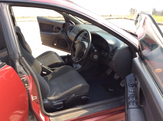 ขายรถ มาสด้า แลนติส ปี95 เครื่อง 1.8 เกียร์ธรรมดา เพาเวอร์ ไฟฟ้าทั้งคัน ภายในสวยๆแอร์เย็นหนาว ตัวถังเดิมๆไม่มีขนสีบางๆทั้งคันสีซีดบางชิ้น แม็ก enkai pro1แท้ ขอบ16&quot; เครื่องแน่นๆช่วงล่างแน่นเงียบกริบ รถขับดีมากครับ รถทรงสปอร์ตหายาก เล่มพร้อมขายถูกครับ