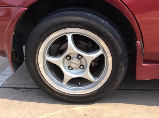 ขายรถ มาสด้า แลนติส ปี95 เครื่อง 1.8 เกียร์ธรรมดา เพาเวอร์ ไฟฟ้าทั้งคัน ภายในสวยๆแอร์เย็นหนาว ตัวถังเดิมๆไม่มีขนสีบางๆทั้งคันสีซีดบางชิ้น แม็ก enkai pro1แท้ ขอบ16&quot; เครื่องแน่นๆช่วงล่างแน่นเงียบกริบ รถขับดีมากครับ รถทรงสปอร์ตหายาก เล่มพร้อมขายถูกครับ