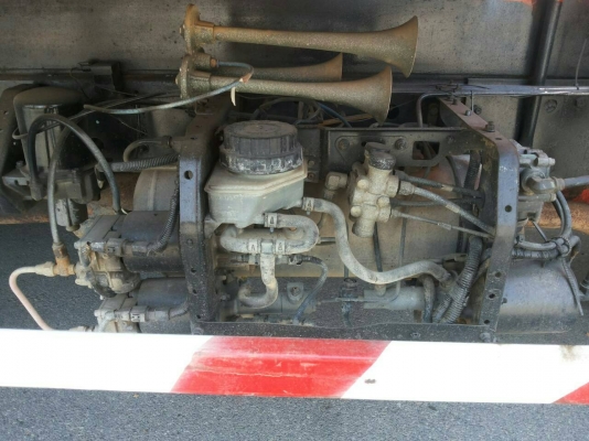 หกล้อ ฮีโน่ FD1jj 240แรง เครน UNIC 3 ตัน ท้องวี 4ปอก 3ชัก กะบะเหล็กยาว 5.20ม สภาพดีสวยเดิมๆ เล่มทะเบียนพร้อมโอน