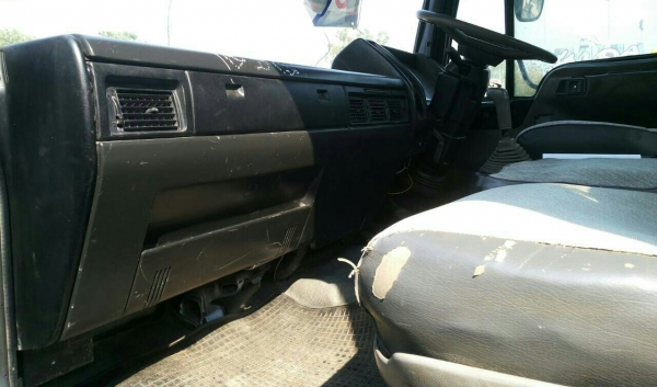 หกล้อ ฮีโน่ FD1jj 240แรง เครน UNIC 3 ตัน ท้องวี 4ปอก 3ชัก กะบะเหล็กยาว 5.20ม สภาพดีสวยเดิมๆ เล่มทะเบียนพร้อมโอน