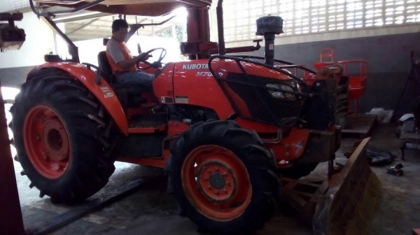 ขายด่วนรถไถคูโบต้า70แรง+ดันดิน