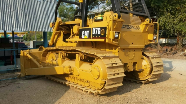 แท็กเตอร์ยี่ห้อ CAT  รุ่น D7G  เครืองไดเร็ก เกียร์ทอร์ค  ทะเบียนพร้อม