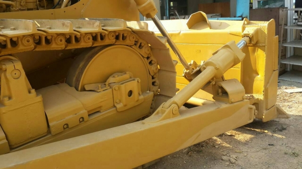 แท็กเตอร์ยี่ห้อ CAT  รุ่น D7G  เครืองไดเร็ก เกียร์ทอร์ค  ทะเบียนพร้อม