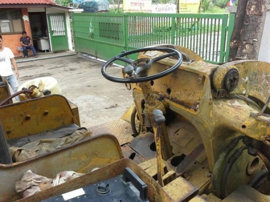 รถตัก CATERPILLAR ใช้งานได้ปกติ รถตัก CATERPILLAR ใช้งานได้ปกติ