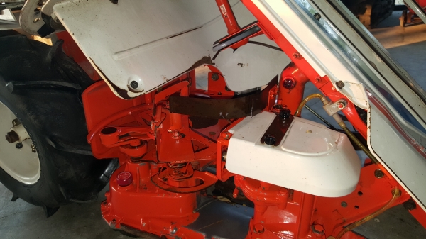 รถเกี่ยวข้าวดินตาม แบบมัด