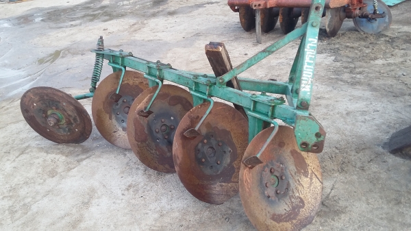 ขอบคุณลูกค้าประจำจาก จ.สุพรรณบุรีครับขายผาน4  สภาพพร้อมใช้งาน