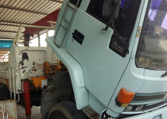 หกล้อขาย 690,000บ อีซูชุ ร็อค FTR12NY 240ปี35 แคชชีใหญ่ตลอด เครน 3ตัน ช่วงยาว 7.20ม สภาพดีพร้อมใช้ ทะเบียนพร้อมโอน