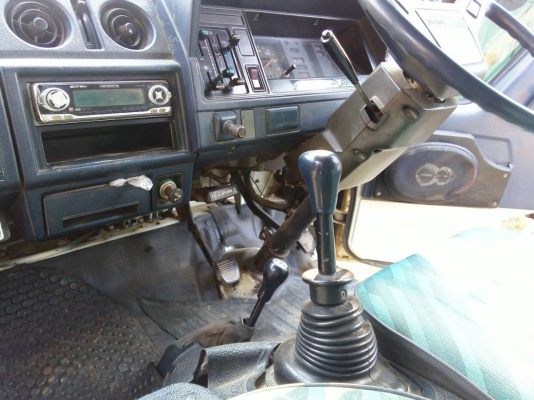 รถบรรทุก 4 ล้อ 4WD Toyota (LH80) รถบรรทุก 4 ล้อ 4WD Toyota (LH80)