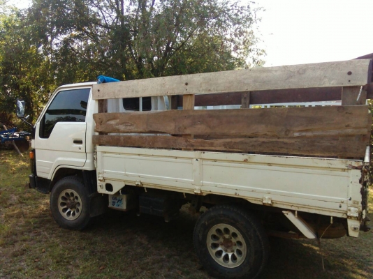 รถบรรทุก 4 ล้อ 4WD Toyota (LH80) รถบรรทุก 4 ล้อ 4WD Toyota (LH80)