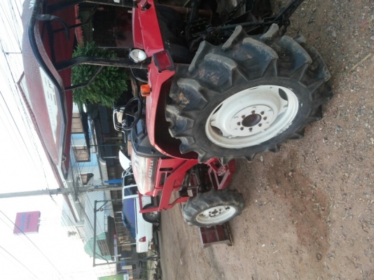 รถแทรกเตอร์ ยันม่าร์ 45 แรงม้า รถแทรกเตอร์ ยันม่าร์ 45 แรงม้า