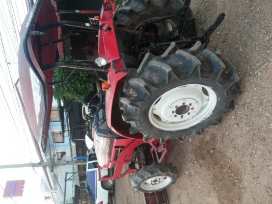 รถแทรกเตอร์ ยันม่าร์ 45 แรงม้า รถแทรกเตอร์ ยันม่าร์ 45 แรงม้า