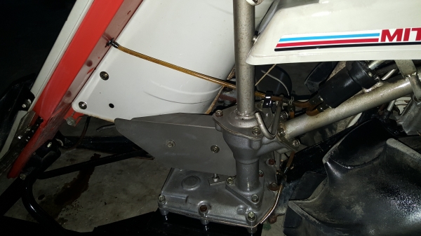 รถเกี่ยวข้าวดินตาม แบบมัด รหัสสินค้า W- 7