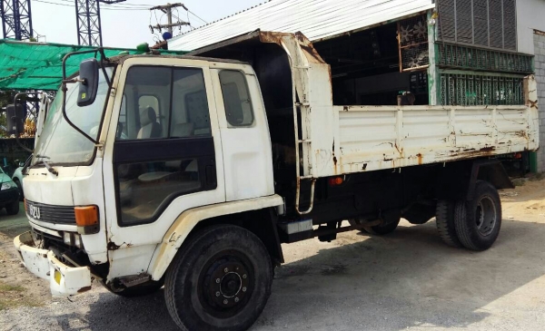 หกล้อ อีซูชุ FTR 165 ดั้ม สภาพดีเดิมๆ รถห้างแท้ เครืองดี ช่วงล่างใหญ่ ยาง900 พร้อมใช้ ทะเบียนพร้อมโอน