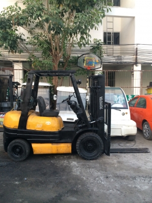 ขายรถยกโฟร์คลิฟท์ยี่ห้อ TOYOTA6FG-25 ขายรถยกโฟร์คลิฟท์ยี่ห้อ TOYOTA6FG-25