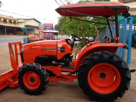 ปัญญาแทรคเตอร์..จัดมาให้ครับ ด่วน!!!คูโบต้า L3608 พร้อมใบมีดคานล่างFD163 จัดส่ง อ.คลองลาน จ.กำแพงเพชร