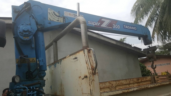 ขายรถ 6 ล้อ ฮีโน่ 117 แรง เครน 3 ตัน ปี 30 ยาว 4.7 แอร์ พาวเวอร์ สภาพดี คัสซีสวย พร้อมใช้งาน ราคาเบาๆ สนใจติดต่อได้ที่ 081-9420141 , 081-5715326 ขายรถ 6 ล้อ ฮีโน่ 117 แรง เครน 3 ตัน ปี 30 ยาว 4.7 แอร์ พาวเวอร์ สภาพดี คัสซีสวย พร้อมใช้งาน ราคาเบาๆ สนใจติดต่อได้ที่ 081-9420141 , 081-5715326