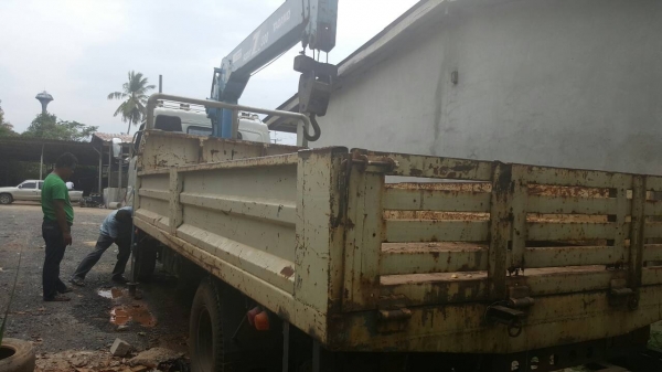 ขายรถ 6 ล้อ ฮีโน่ 117 แรง เครน 3 ตัน ปี 30 ยาว 4.7 แอร์ พาวเวอร์ สภาพดี คัสซีสวย พร้อมใช้งาน ราคาเบาๆ สนใจติดต่อได้ที่ 081-9420141 , 081-5715326 ขายรถ 6 ล้อ ฮีโน่ 117 แรง เครน 3 ตัน ปี 30 ยาว 4.7 แอร์ พาวเวอร์ สภาพดี คัสซีสวย พร้อมใช้งาน ราคาเบาๆ สนใจติดต่อได้ที่ 081-9420141 , 081-5715326