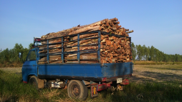 สี่ล้อป้ายเล็กไม่ติดเวลา พร้อมโอนรถบ้านแท้ๆ