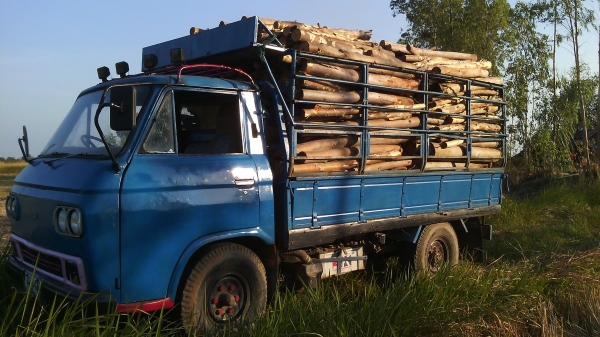 สี่ล้อป้ายเล็กไม่ติดเวลา พร้อมโอนรถบ้านแท้ๆ