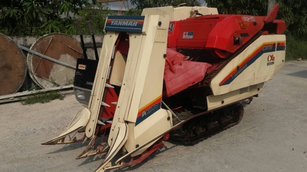 ขายรถเกี่ยวข้าวยันม่า ขนาด15แรง ดีเซล3สูบ เกียร์ออร์โต้ตามสภาพเก่านอก พร้อมใช้ ประหยัดเวลาแรงงาน ราคา58000บาท พร้อมส่งทั่วประเทศ