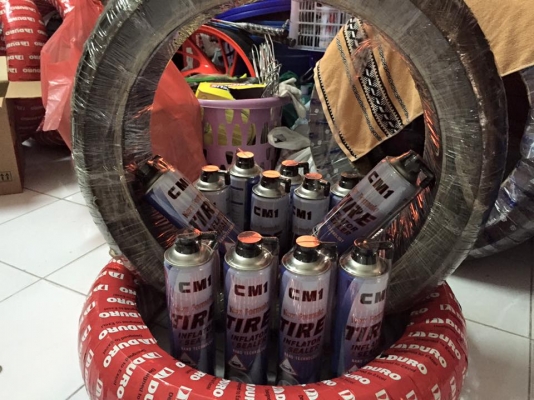 สเปรย์ป่ะยางและเติมลมในตัว ในกระป๋องเดียว ขนาด 650 ML ใช้ได้หลายครั้งครับ