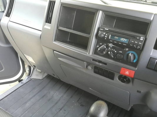 ขายISUZU NMR130 ตู้แห้ง ไมล์1หมื่นโล