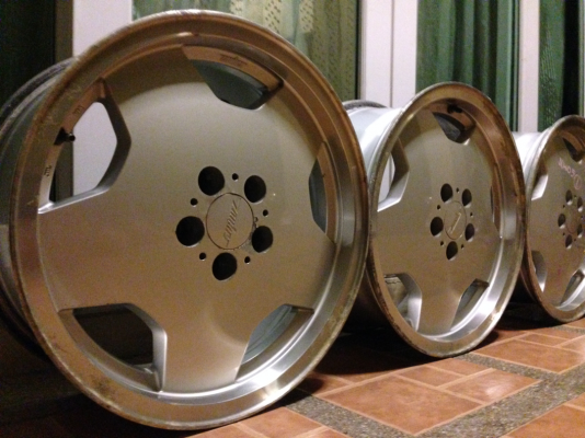 ล้อลาย AMG ขอบ16 สีเดิม ไม่มีซ่อม ราคาไม่แพง