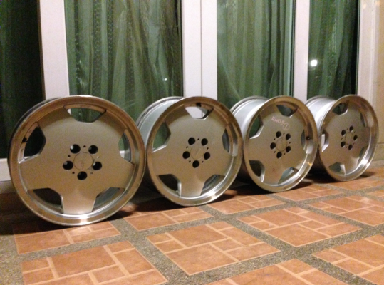 ล้อลาย AMG ขอบ16 สีเดิม ไม่มีซ่อม ราคาไม่แพง