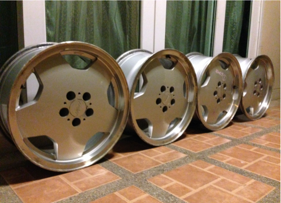 ล้อลาย AMG ขอบ16 สีเดิม ไม่มีซ่อม ราคาไม่แพง