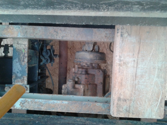 HINO KM 500 เทนเลอร์