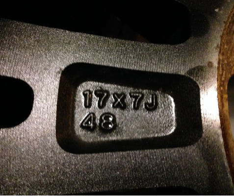 ล้อแท้ติดรถ TOYOTA FT86 ขอบ 17 พร้อมยาง 215 45 17 ปี12 จำนวน 2 วง ราคาไม่แพง