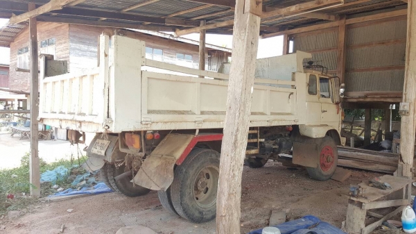 ขาย 6 ล้อดั้ม HINO KR300 เครื่อง EH100 150 แรงม้า คัสซีสวยตลอดเส้น เฟืองท้ายใหญ่ พวงมาลัยพาวเวอร์ ทะเบียนพร้อมโอนครับ ขาย 6 ล้อดั้ม HINO KR300 เครื่อง EH100 150 แรงม้า คัสซีสวยตลอดเส้น เฟืองท้ายใหญ่ พวงมาลัยพาวเวอร์ ทะเบียนพร้อมโอนครับ