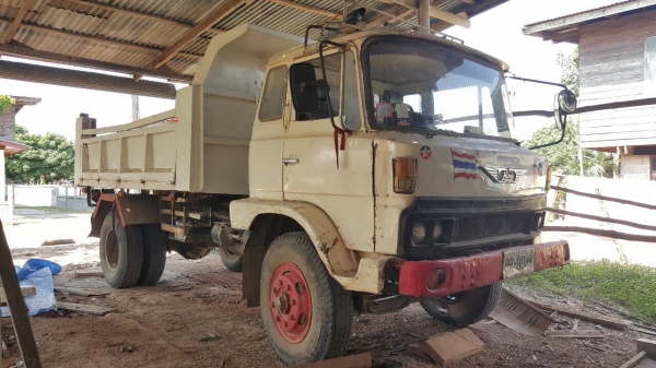 ขาย 6 ล้อดั้ม HINO KR300 เครื่อง EH100 150 แรงม้า คัสซีสวยตลอดเส้น เฟืองท้ายใหญ่ พวงมาลัยพาวเวอร์ ทะเบียนพร้อมโอนครับ